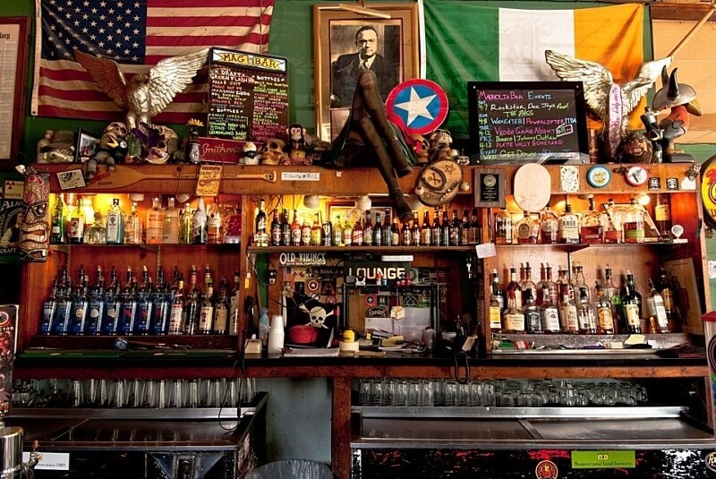 6 of Our Favorite Dive Bars for a Great Night Out in Louisville