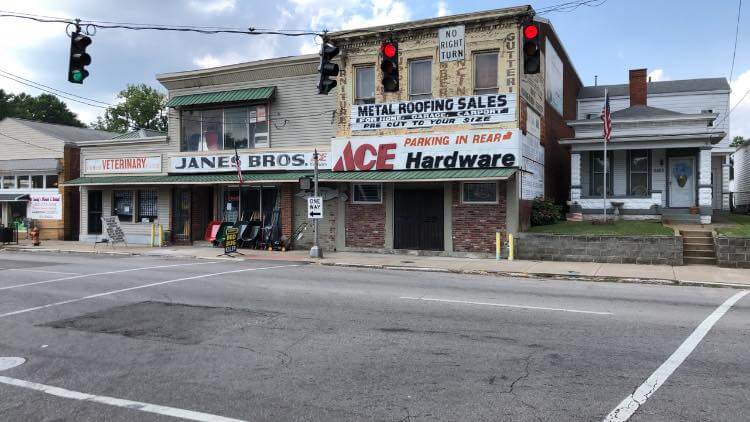 Exterior of Janes Brothers Ace Hardware store.