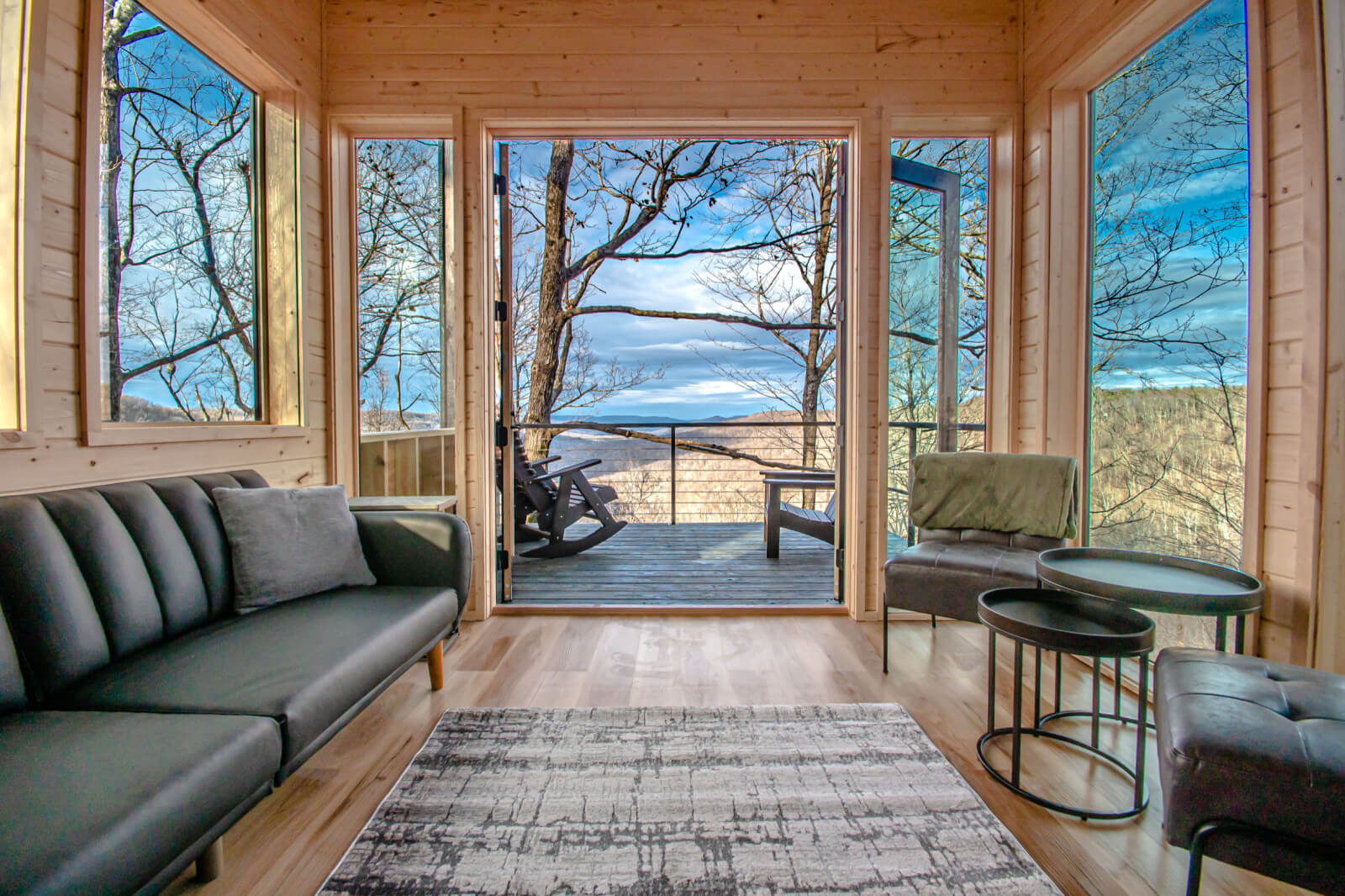 4 Reasons to Book the Tree Lofts for Your Next Getaway